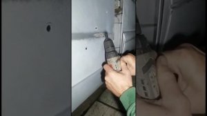 лайфхак: как убрать двухсторонний скотч при помощи соска от камеры