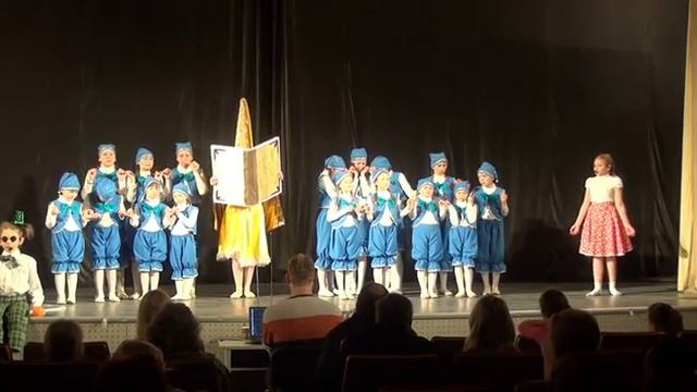 Детский театр "Мэри" Спектакль :"Башмачки из волшебной страны" (отрывок ) смотреть онлайн