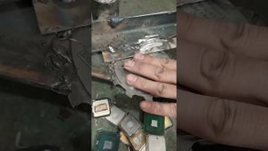 Снятие медной пластины с процессора 775 сокета.