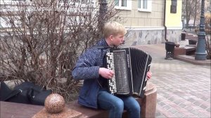 А вы слышали песню БАТАРЕЙКА на баяне! ПОСЛУШАЙТЕ!!! Music!
