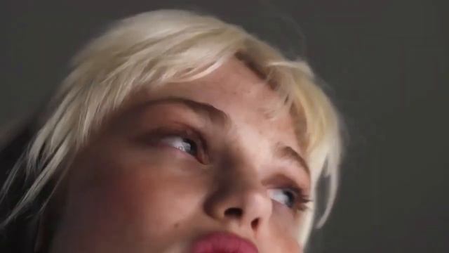 Умные беспроводные наушники Human Headphones смотреть онлайн