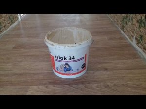 Склейка бытового линолеума / как склеить линолеум встык в домашних условиях?