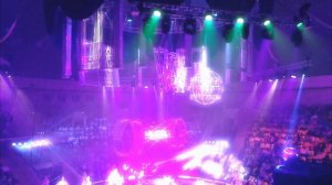 Красивый Цирк Феерия Шоу Танец Роботов #robot #circus #show #travel #sony #performance #dance #city