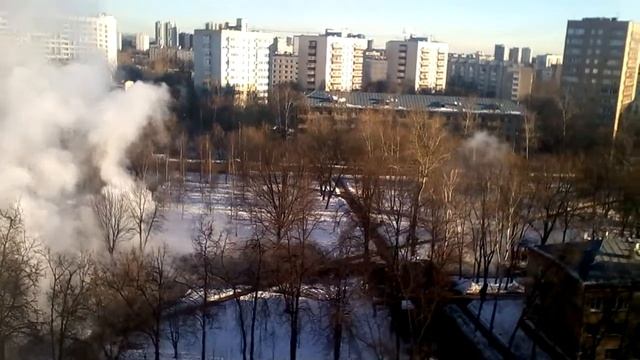 Трубы прорвало , фонтаны из кипятка. смотреть онлайн