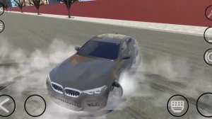 серая БМВ м5 ф90