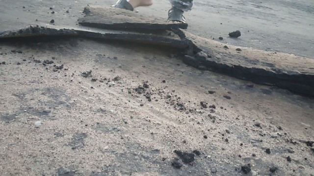 Как ложат асфальт в деревне Горохавка смотреть онлайн