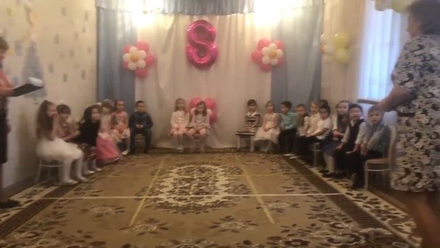 Настя 8 марта 2020 садик праздник 10 смотреть онлайн