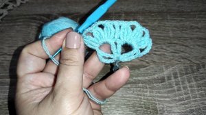 МК. Красивая шаль с цветами крючком