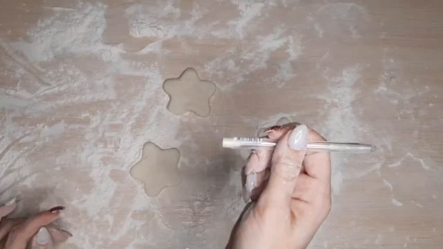 «Новогодний видеоблог - 2022», игрушка "Снежный шар" смотреть онлайн