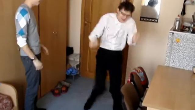 "любовь в старой общаге" смотреть онлайн