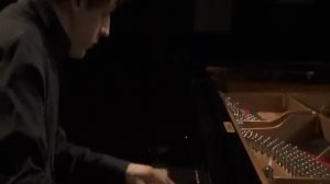 Vitaly Pisarenko plays Rachmaninov - Moment musicaux No. 4.mp4