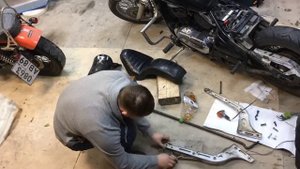Гаражные будни: Установка спинки на kawasaki vulcan vn400-800