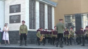 Черноглазая казачка. Солист оркестра Черных гусар.