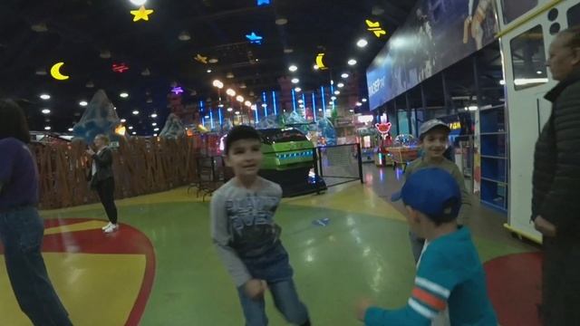 Как цыганчёнок Тимур провёл свой День рождения) Тимке 6 лет! смотреть онлайн