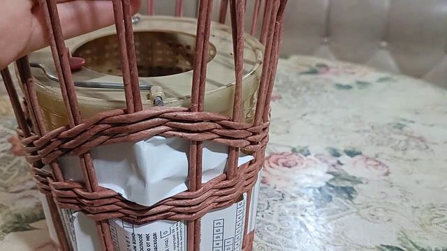 Плетёная корзина для кухни с вышитым рисунком. смотреть онлайн