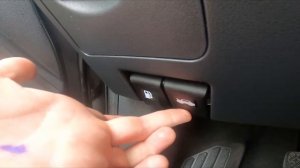 How to Unlock the Hood in Renault Koleos I (2008 – 2015 ) - Open Bonnet by Lever