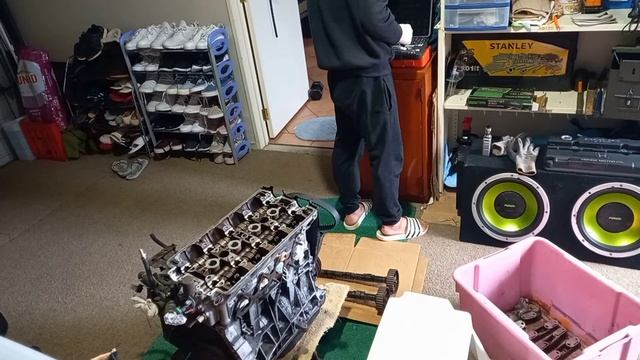 b16A Engine Part Out! - Rs Garage смотреть онлайн