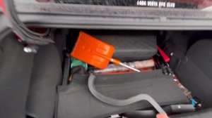 Комплект на петли и крышку багажника для Лада Веста