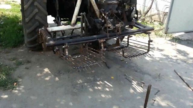 картофелекопалка 2-х рядная.mp4 смотреть онлайн