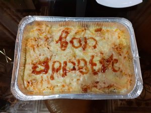 Очень вкусно. ЗАПЕКАНКА ИЗ МАКАРОН С СЫРОМ И ОВОЩАМИ.