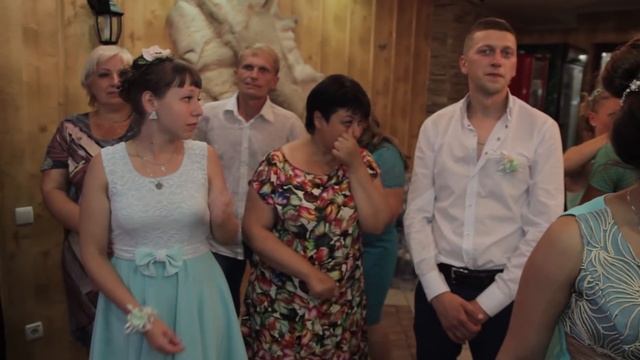 ШОК! Парень сорвал бросание букета на свадьбе !!! смотреть онлайн