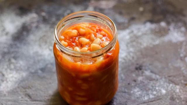 Греческая закуска с фасолью на зиму