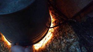 Подогрев поилки для птицы зимой.