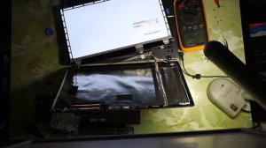 ASUS X550L. Белый экран. Потыкал палочкой)