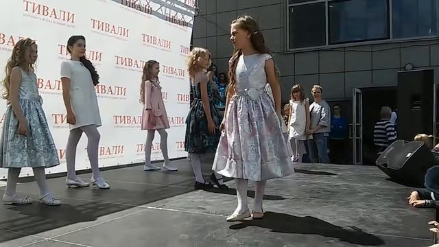 Коллекция Людмилы Лабковой ТЦ Тивали 27 05 2017 смотреть онлайн