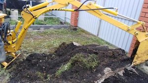 Навесной экскаватор, выдергивание бетонной плиты
Мини экскаватор
Homemade mini EXCAVATOR