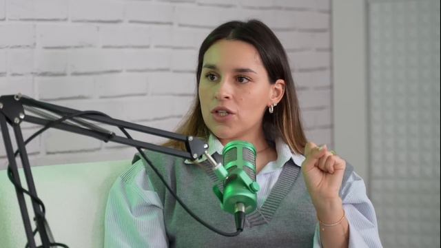 CLOSE FRIENDS ep.15 | fiquei no gueto de Dublin e paguei 200€ num táxi em Amesterdão смотреть онлайн