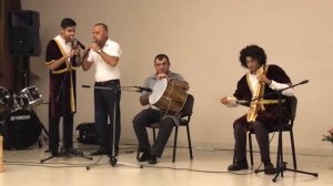 Ashkharums imn dun is - Sayat Nova (Мехак Торосян)