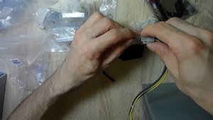 Обзор цифрового вольтметра m4430 и аналогового 91c4. Небольшое сравнение измерений.