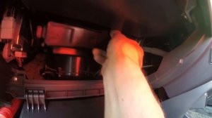 Suzuki Hustler Замена салонного  фильтра