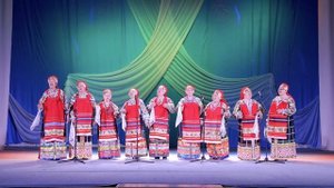 Народный коллектив ансамбль "Родные напевы". "От колодца до колодца тянется Россия"