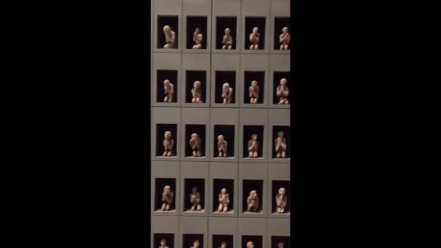 Андрей Кузькин«Молельщики и герои» в музее «Гараж» смотреть онлайн