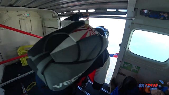 Suprita's Skydiving at Teuge (Netherlands) смотреть онлайн