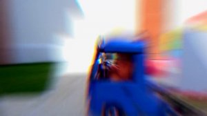 Сеня ездит на Грузовике и помогает Маме и Папе