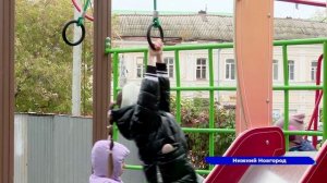 Установка детских площадок на улицах Родионова и Октябрьской завершена