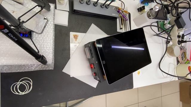 Замена дисплея и батареи iPad Pro 10,5 смотреть онлайн