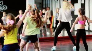 DANCEHALL KIDS (8-11)