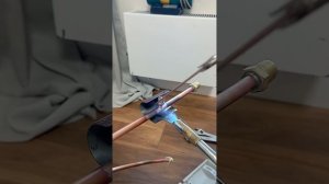 Кондиционеры грамотно!Пайка штуцера для заправки кондиционера! Москва и область 89629668666