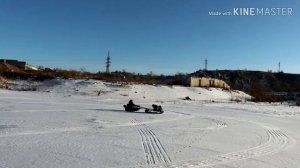 Самодельный мотобуксировщик, по бездорожью и льду.