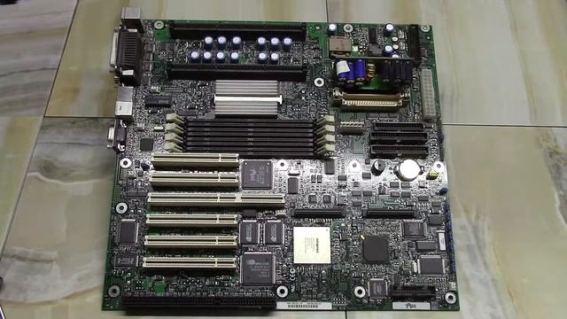 Золото, платина, палладий, серебро. Обзор компонентов на серверной материнской плате. смотреть онлайн