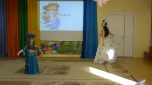 МАДОУ №82 г.Томск " Танец павлина"танцует Куклина Ульяна с мамой