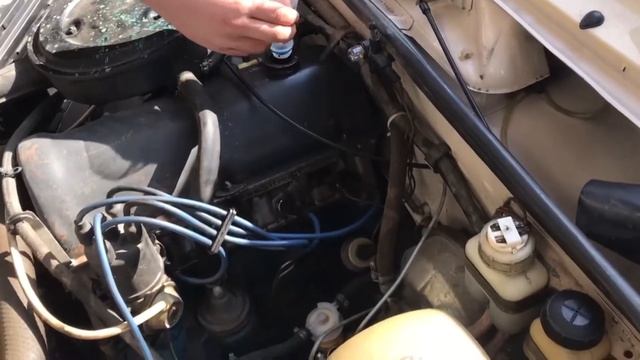 Замена масла / Сферическое зеркало / Ступичные колпачки / ВАЗ 2106 смотреть онлайн