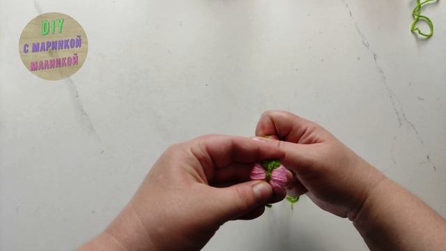 Легко сделать божью коровку с помощью вилки. HAY DAY с Маринкой -Малинкой.DIY с Маринкой-Малинкой смотреть онлайн