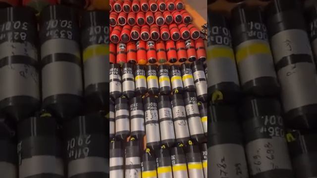 Украинский нацист Мадяр выложил ролик с химическими боеприпасами для БПЛА и«намекнул»что их применят