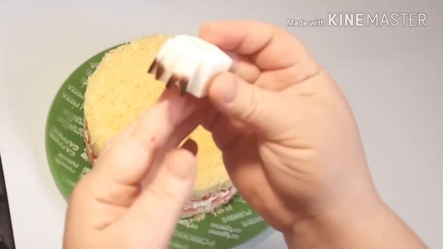 САЛАТ НА НОВЫЙ ГОД 2019!!! САЛАТ ТРИ ПОРОСЁНКА! смотреть онлайн