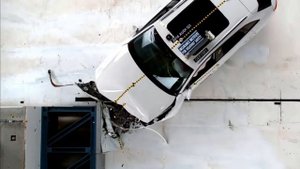 2016 Audi Q3 Crash Test